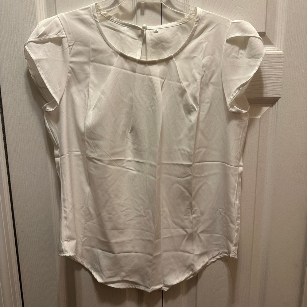 Women’s size medium white dress shirt